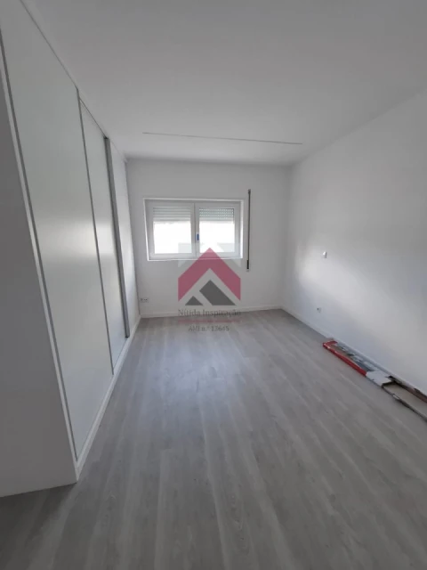 Moradia T4 para Venda em Santo Andre de Vagos
