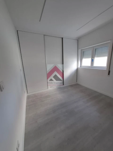 Moradia T4 para Venda em Santo Andre de Vagos