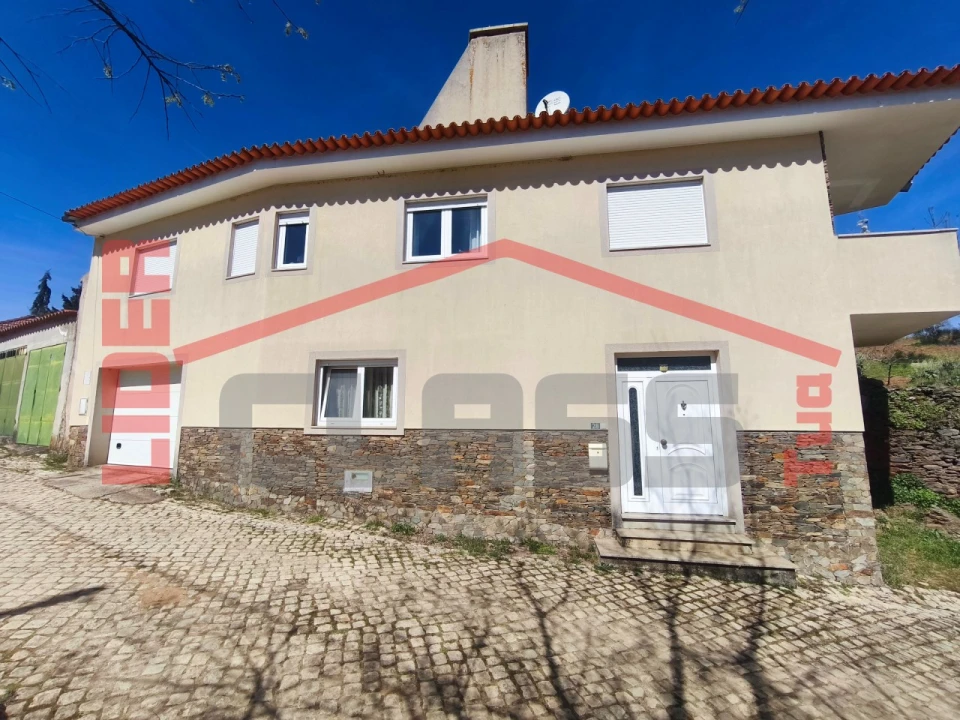 Moradia T2 para Venda em Macedo de Cavaleiros Foto 1