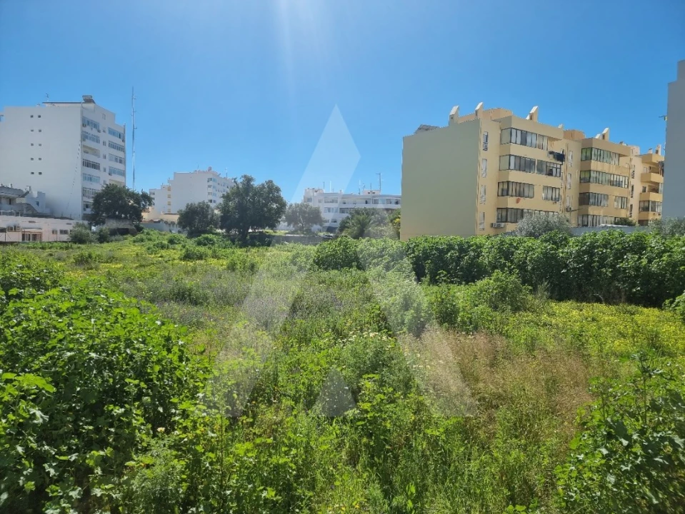 Terreno para Venda em Olhão Foto 1