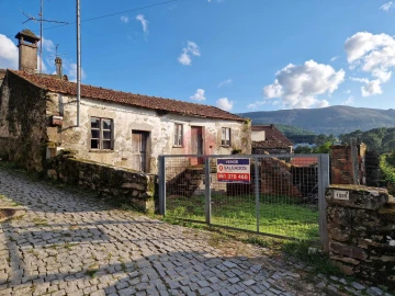 Moradia para Venda em Alvaredo