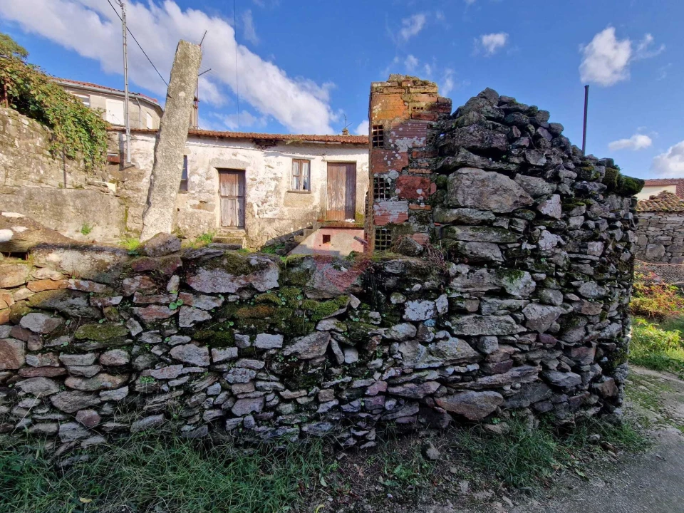 Moradia para Venda em Alvaredo Foto 2