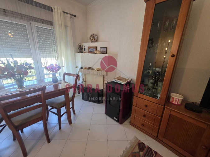 Apartamento T2 para Venda em Rio de Mouro Foto 3