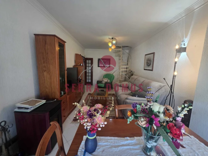 Apartamento T2 para Venda em Rio de Mouro Foto 2