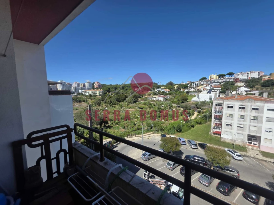 Apartamento T2 para Venda em Rio de Mouro Foto 8
