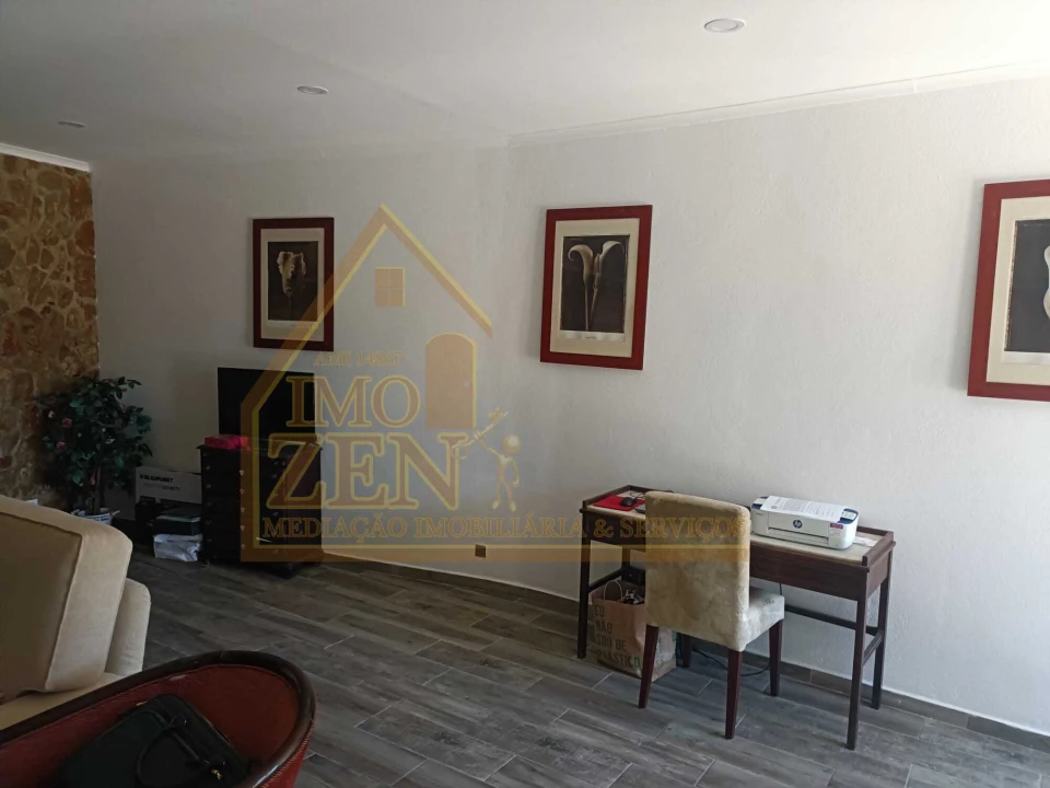 Moradia T3 para Venda em Alvorninha Foto 4