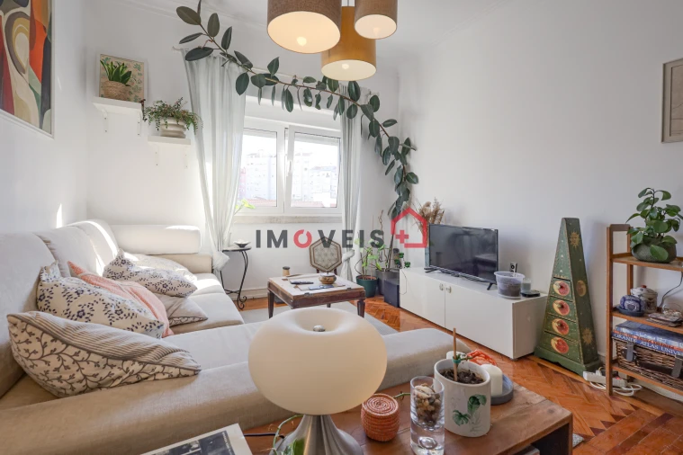 Apartamento T3 para Venda em Penha de França Foto 2