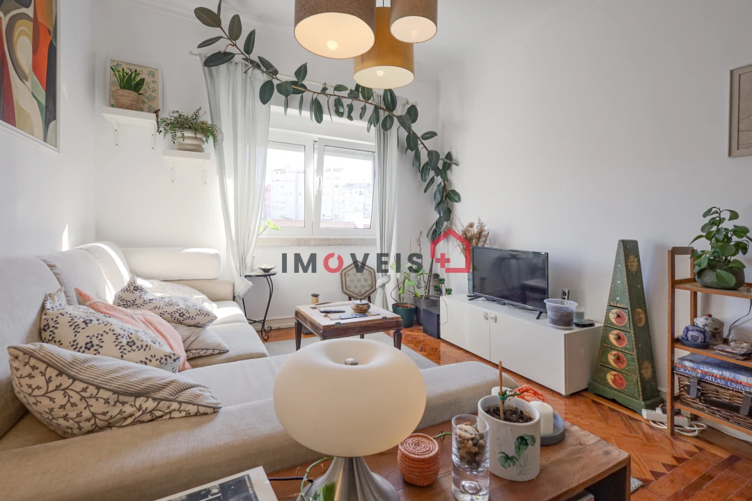 Apartamento T3 para Venda em Penha de França Foto 2