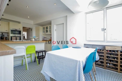 Apartamento T5 para Venda em Olivais