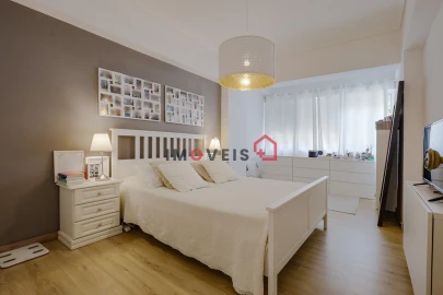 Apartamento T5 para Venda em Olivais
