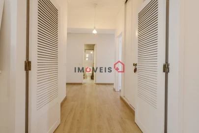 Apartamento T5 para Venda em Olivais