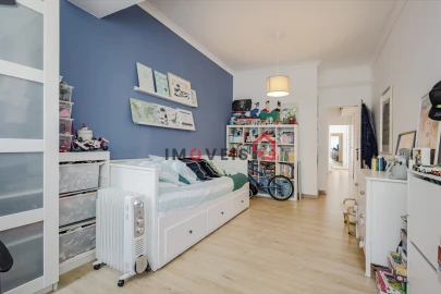 Apartamento T5 para Venda em Olivais