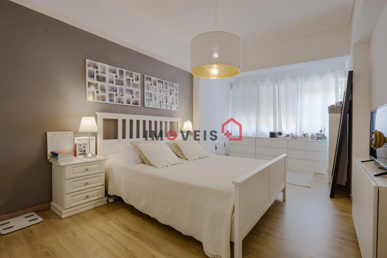 Apartamento T5 para Venda em Olivais Foto 12
