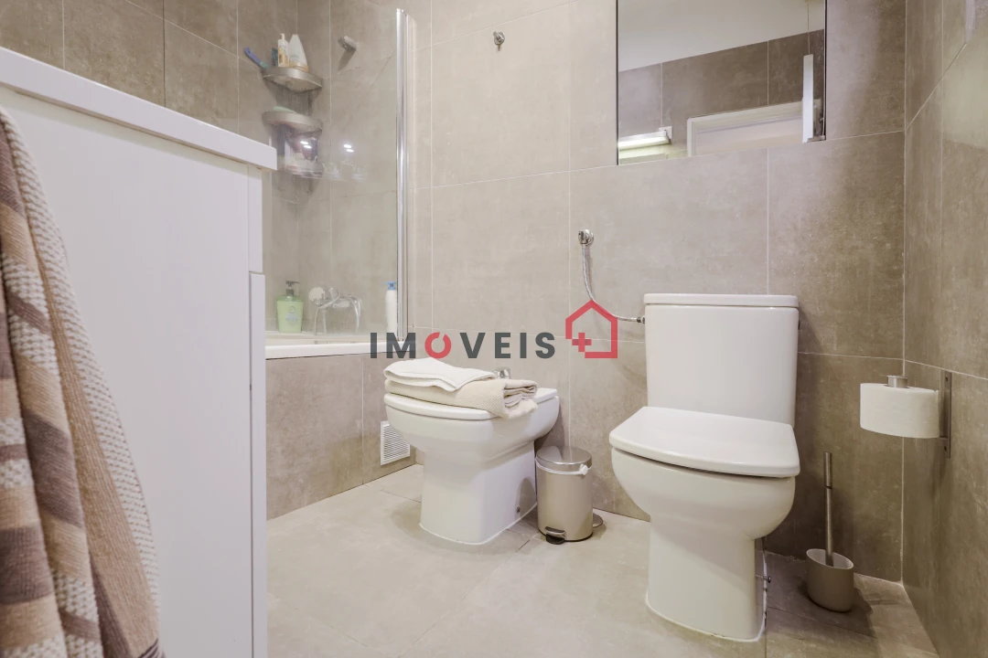 Apartamento T5 para Venda em Olivais Foto 16