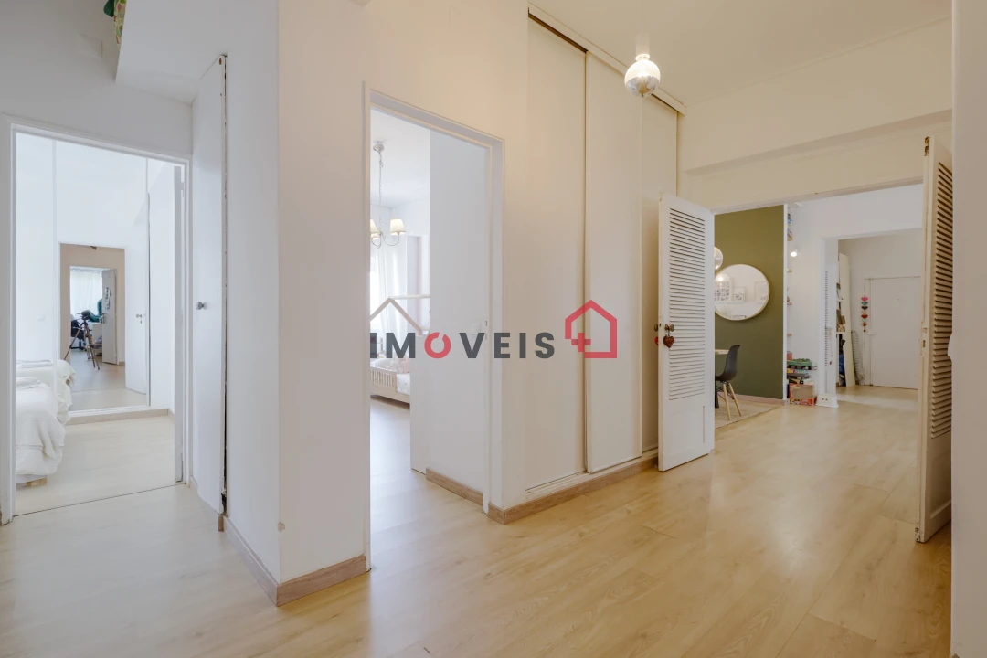 Apartamento T5 para Venda em Olivais Foto 11