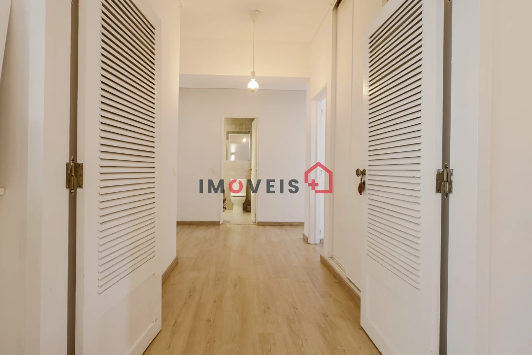 Apartamento T5 para Venda em Olivais Foto 9
