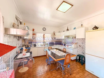 Moradia T4 para Venda em Samora Correia