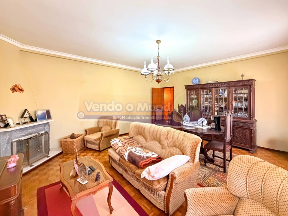 Moradia T4 para Venda em Samora Correia Foto 10