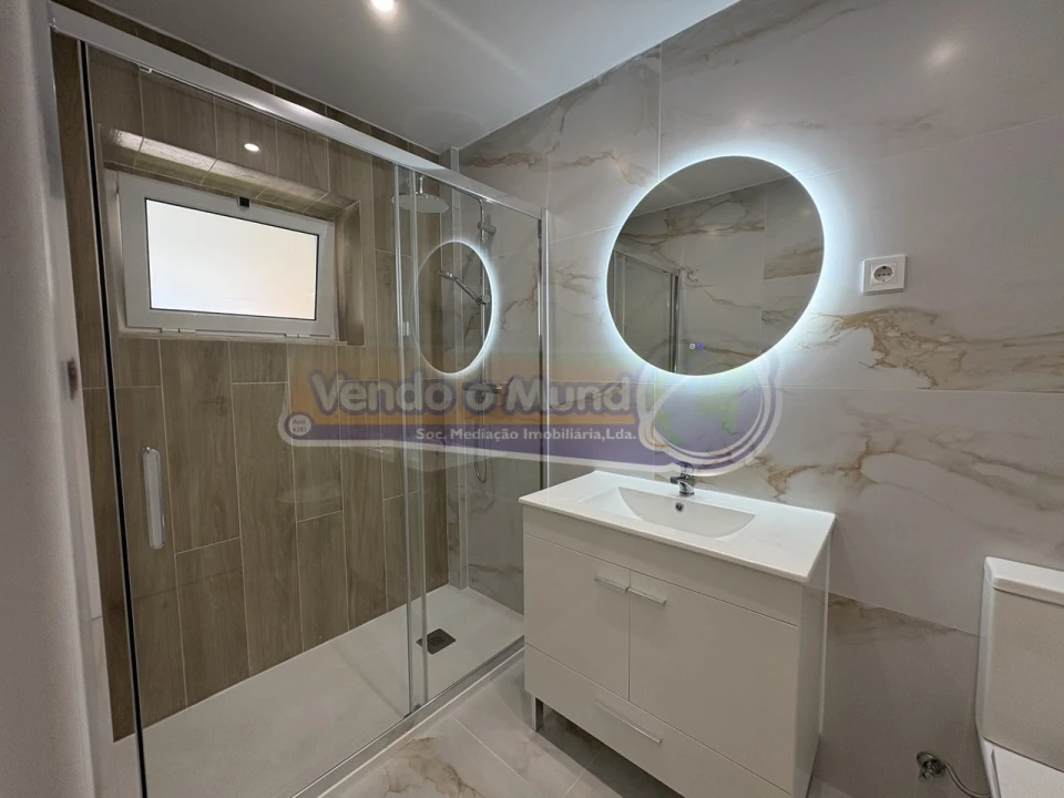 Apartamento T2 para Venda em Queluz e Belas Foto 18