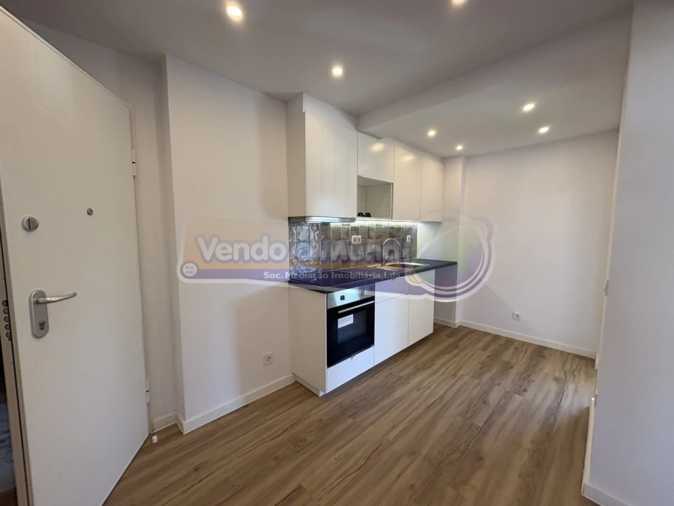 Apartamento T2 para Venda em Queluz e Belas Foto 9