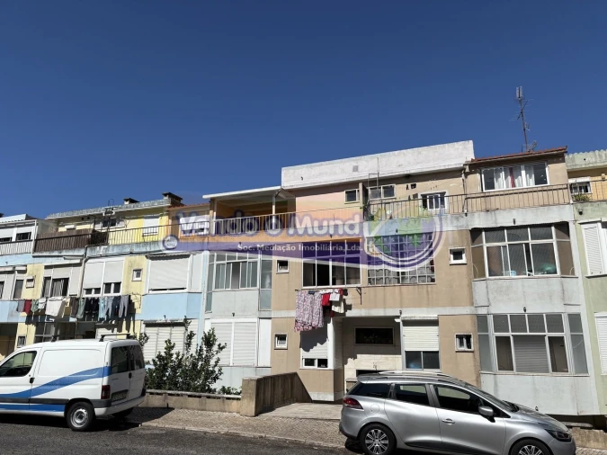 Apartamento T2 para Venda em Queluz e Belas Foto 12