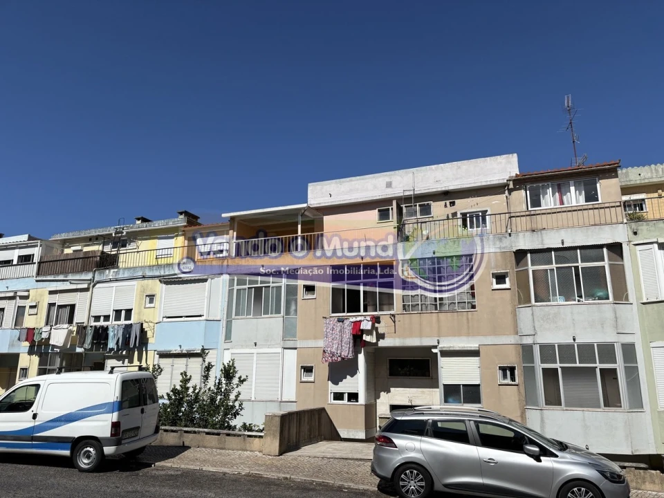 Apartamento T2 para Venda em Queluz e Belas Foto 12