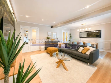 Apartamento T4 para Venda em Agualva e Mira-Sintra