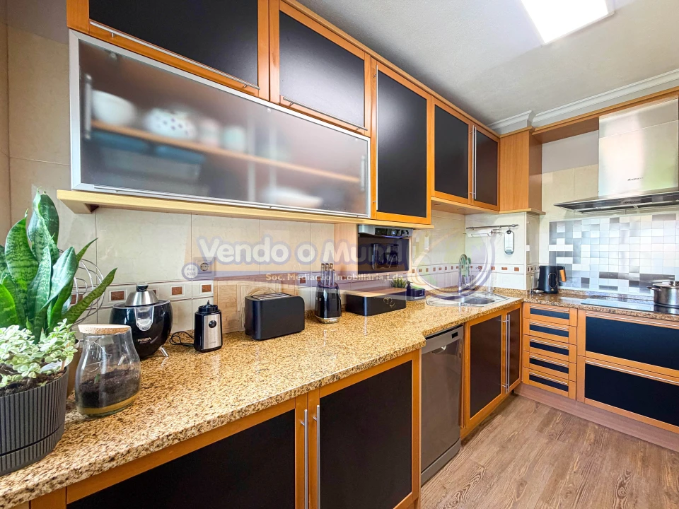 Apartamento T4 para Venda em Agualva e Mira-Sintra Foto 15