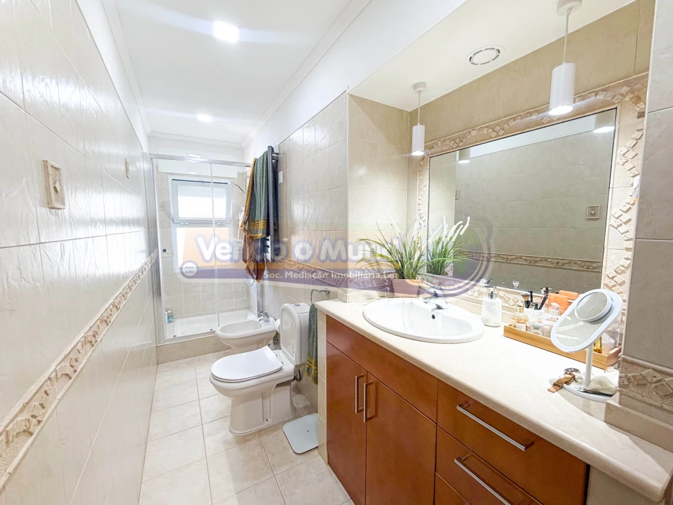 Apartamento T4 para Venda em Agualva e Mira-Sintra Foto 19