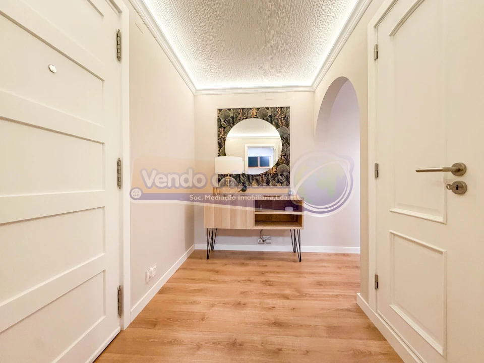 Apartamento T4 para Venda em Agualva e Mira-Sintra Foto 9