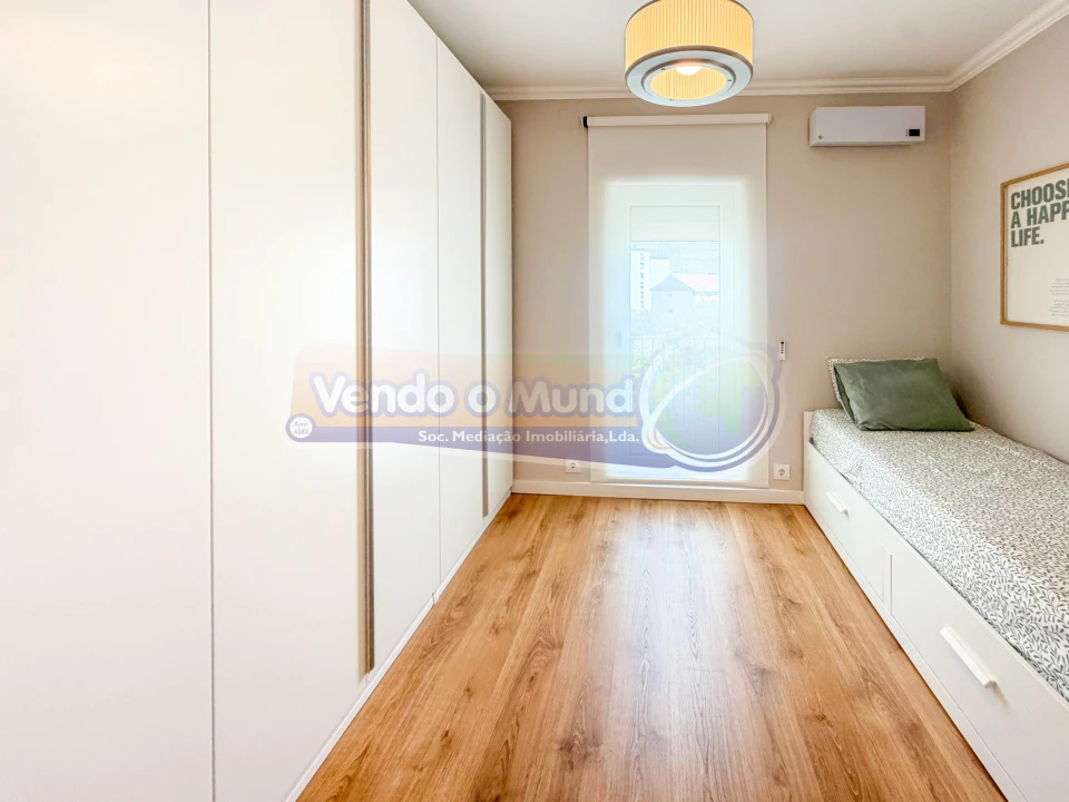 Apartamento T4 para Venda em Agualva e Mira-Sintra Foto 20