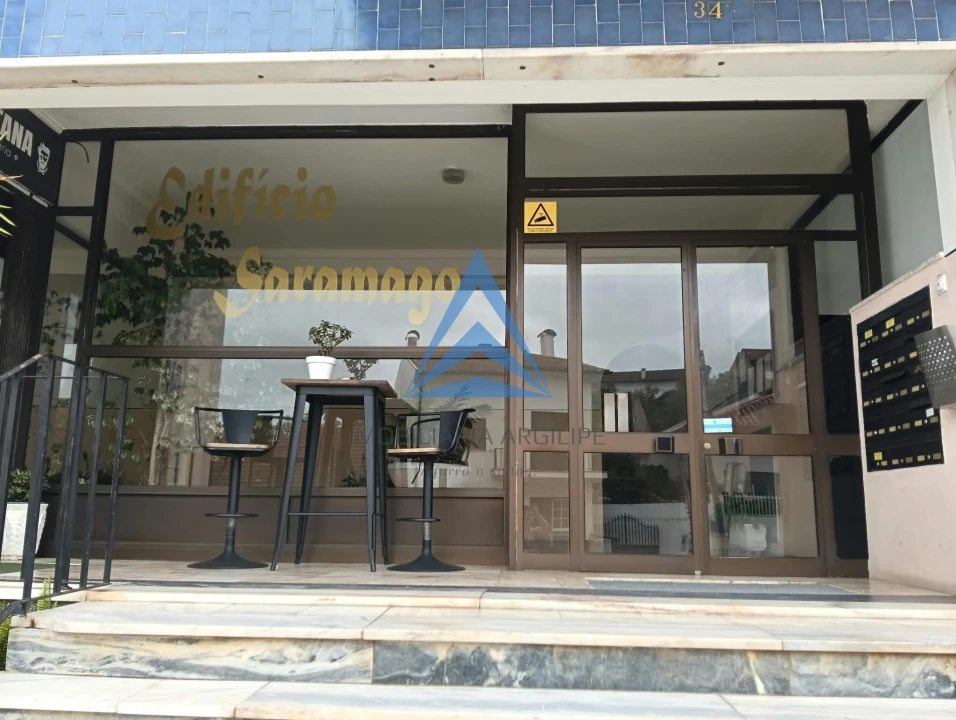 Apartamento T2 para Venda em São Martinho do Bispo e Ribeira de Frades Foto 2