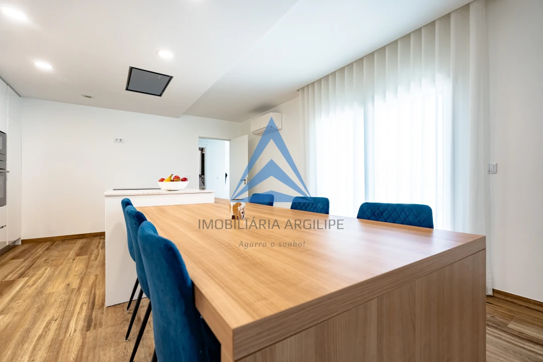 Moradia T4 para Venda em Marrazes e Barosa Foto 10