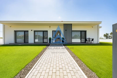 Moradia T4 para Venda em Marrazes e Barosa