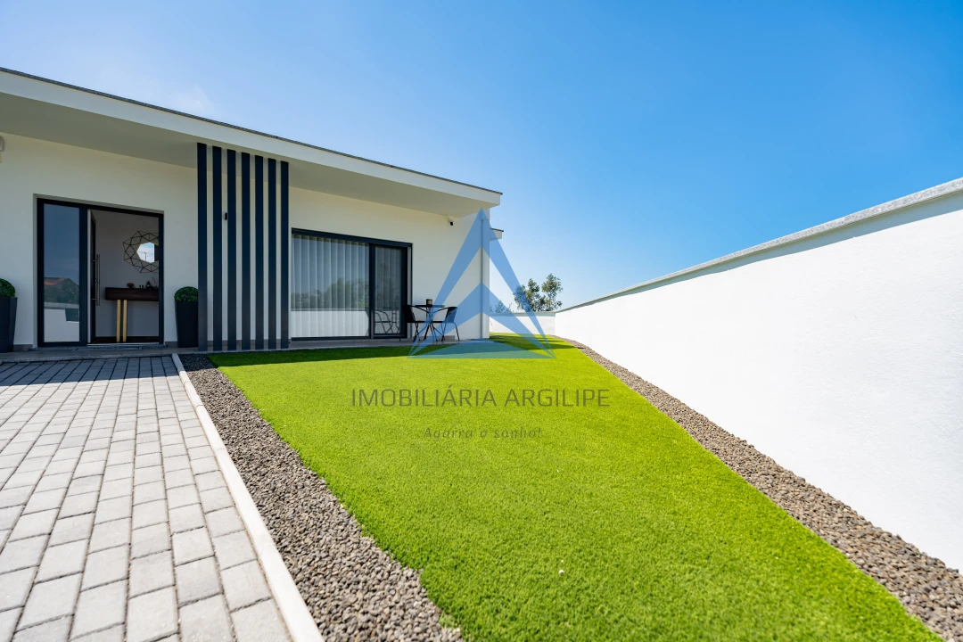 Moradia T4 para Venda em Marrazes e Barosa Foto 3