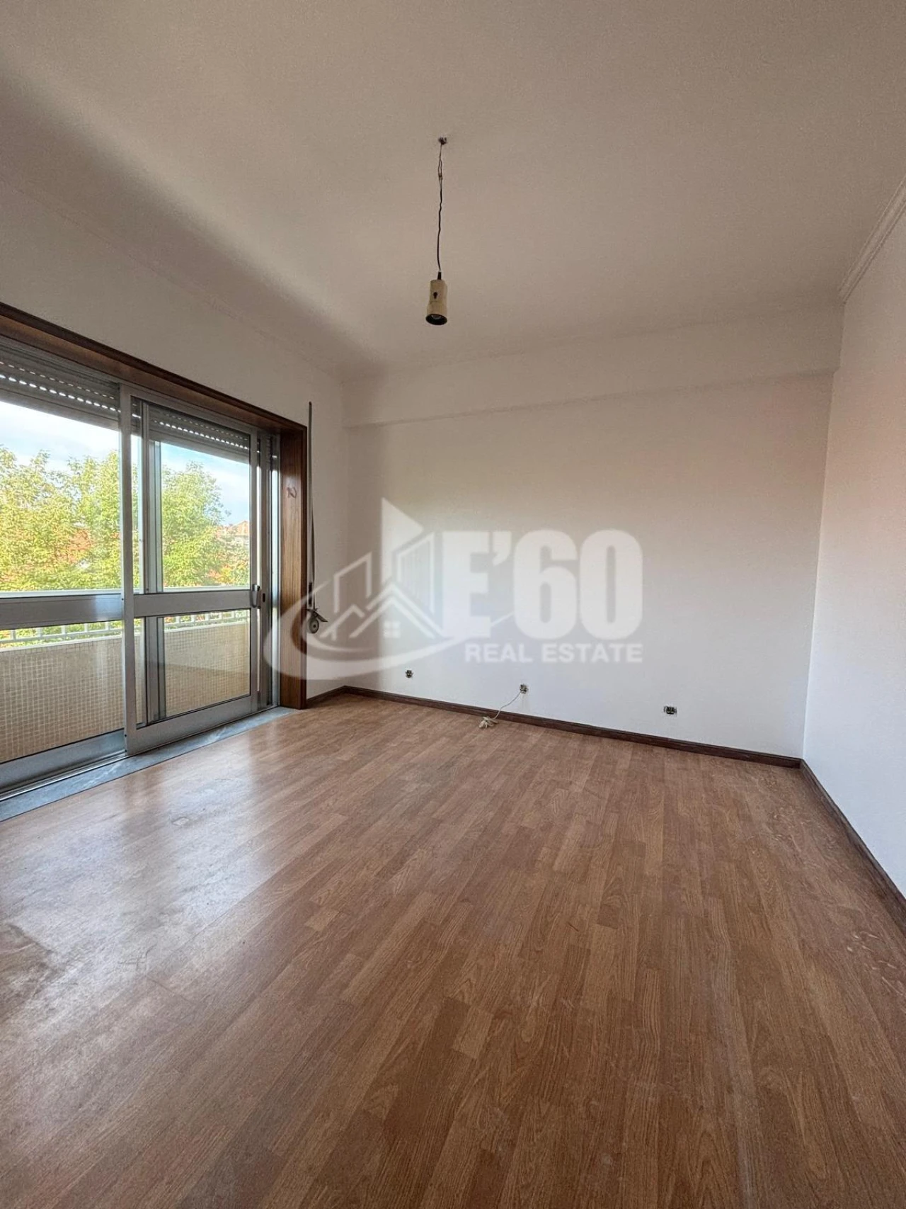 Apartamento T2 para Venda em Espinho Foto 5