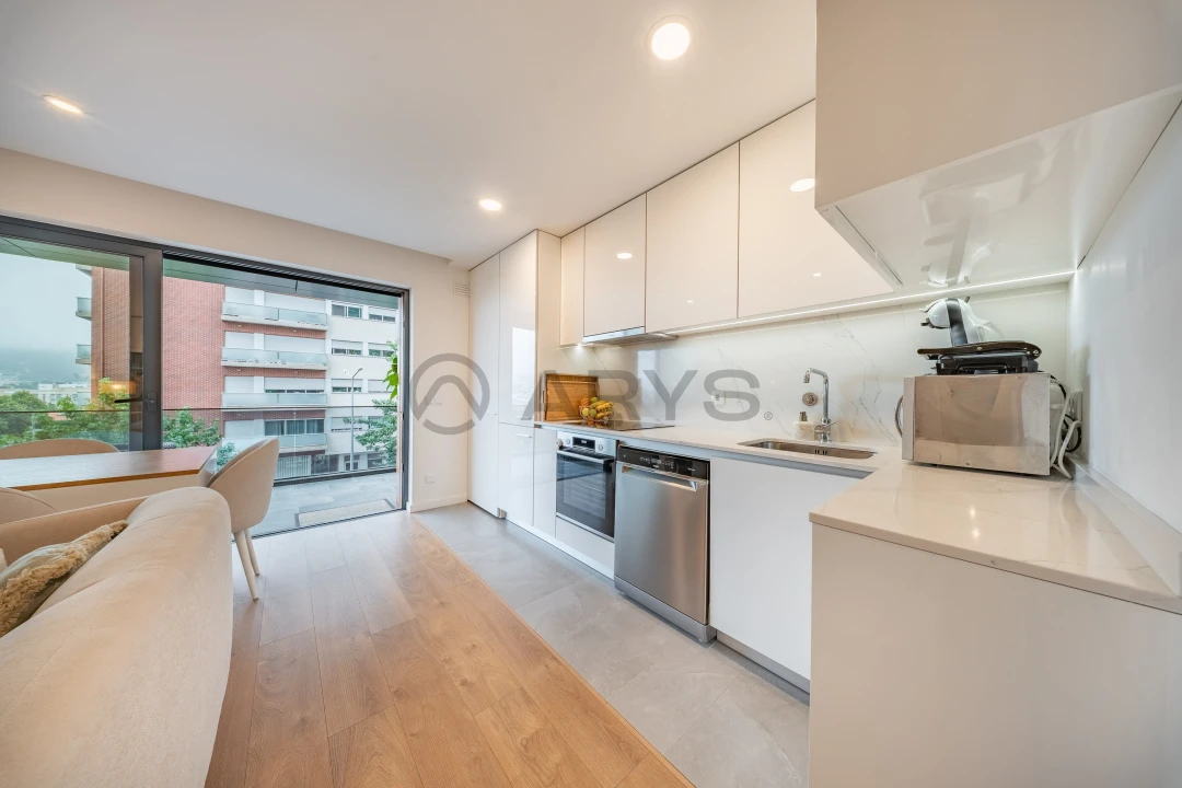 Apartamento T2 para Venda em Nogueira, Fraião e Lamaçães Foto 11