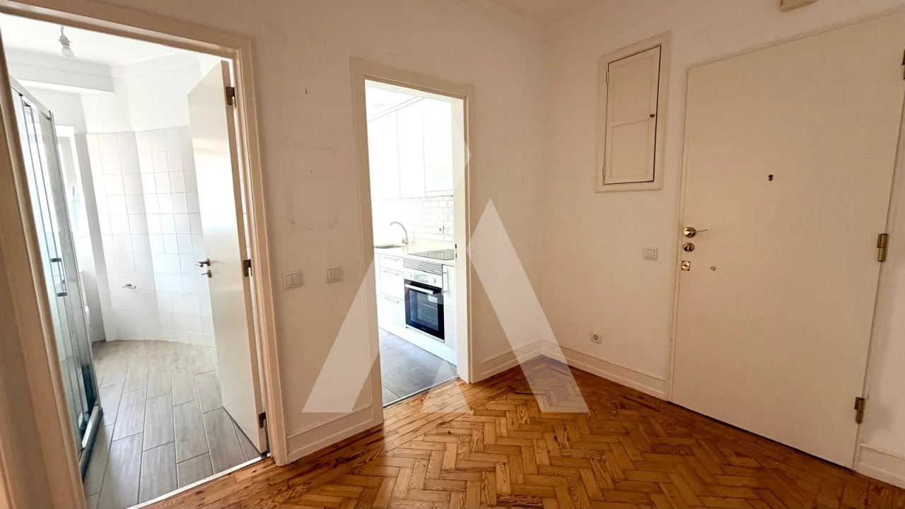 Apartamento T3 para Venda em Arroios Foto 11