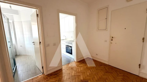 Apartamento T3 para Venda em Arroios