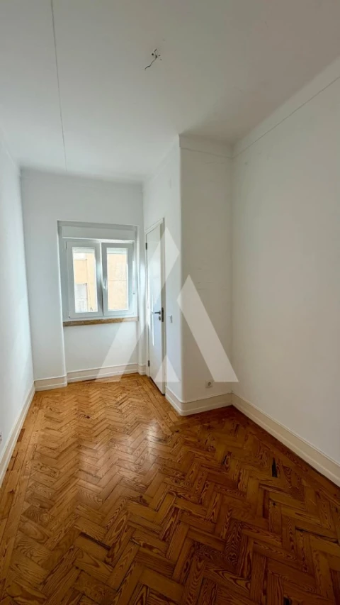 Apartamento T3 para Venda em Arroios