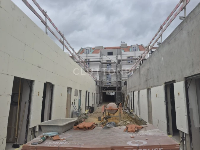 Apartamento T2 para Venda em Areeiro Foto 38