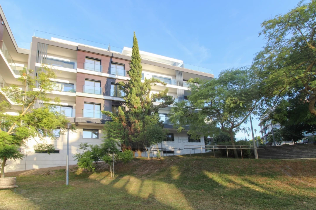 Apartamento T3 para Venda em Charneca de Caparica e Sobreda Foto 6