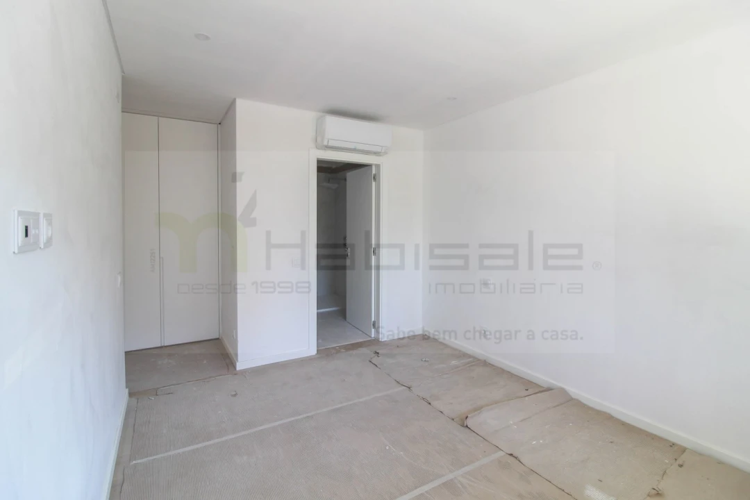 Apartamento T3 para Venda em Charneca de Caparica e Sobreda Foto 13