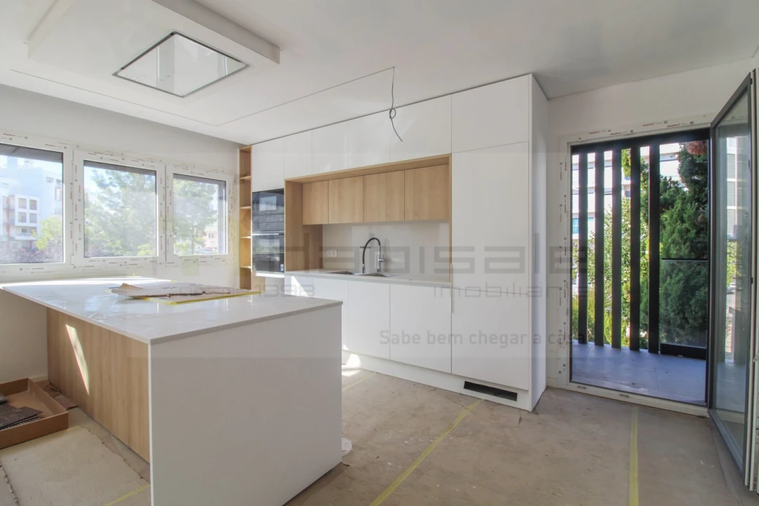 Apartamento T3 para Venda em Charneca de Caparica e Sobreda Foto 15