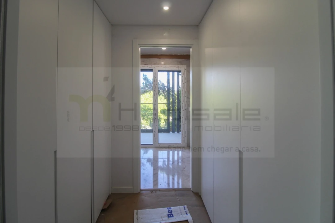 Apartamento T3 para Venda em Charneca de Caparica e Sobreda Foto 17