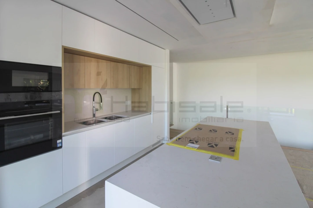 Apartamento T3 para Venda em Charneca de Caparica e Sobreda Foto 19