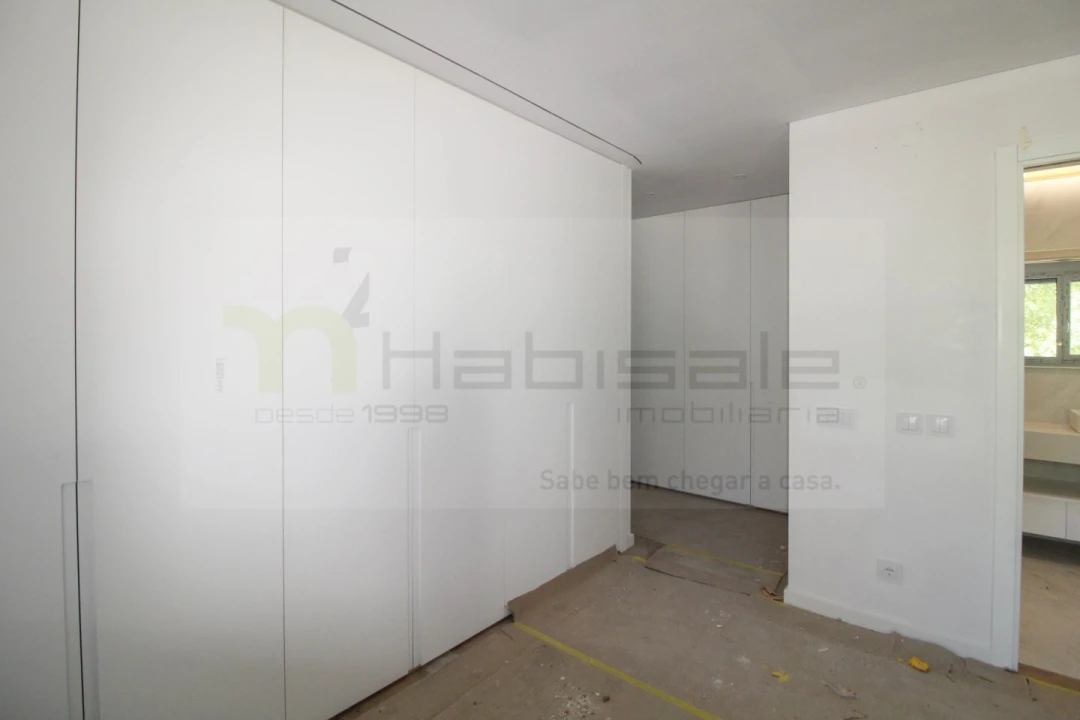 Apartamento T3 para Venda em Charneca de Caparica e Sobreda Foto 30