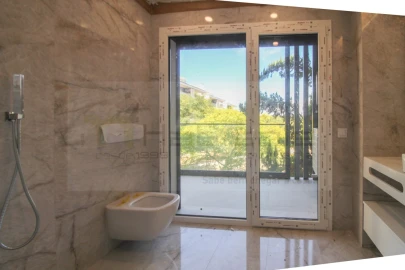 Apartamento T3 para Venda em Charneca de Caparica e Sobreda