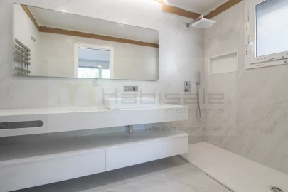 Apartamento T3 para Venda em Charneca de Caparica e Sobreda