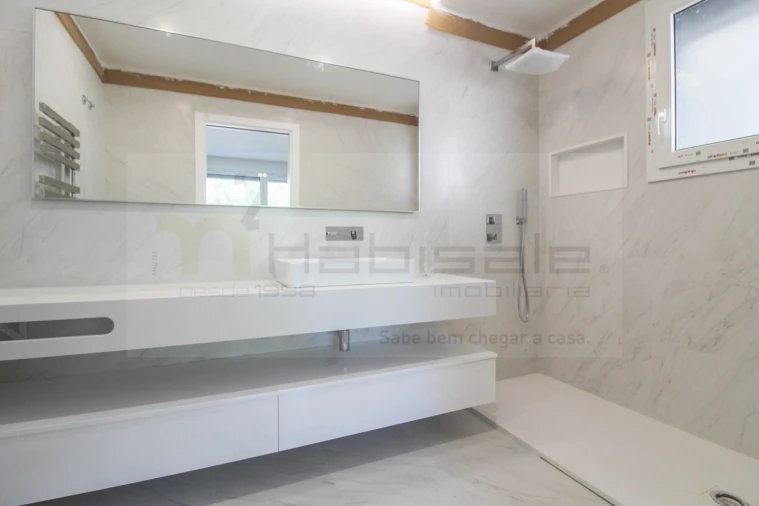 Apartamento T3 para Venda em Charneca de Caparica e Sobreda Foto 28